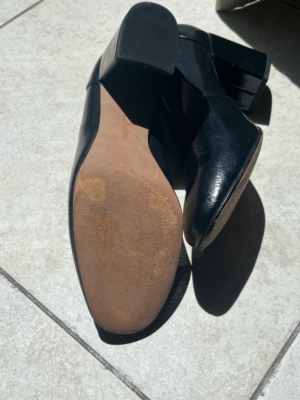 Classic Black Women's Block Heel Pumps Size 9 Black patten - Picture 8 of 11